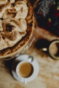 coffee-and-meringue-cake